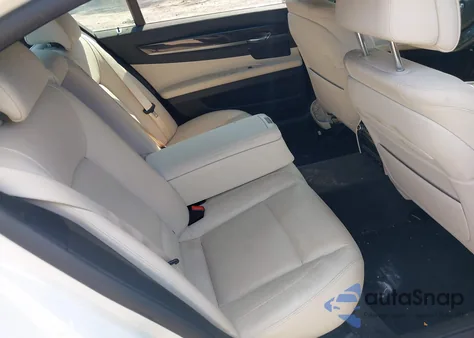 2013 BMW 740Li from USA, damaged, VIN WBAYE4C58DDW22876